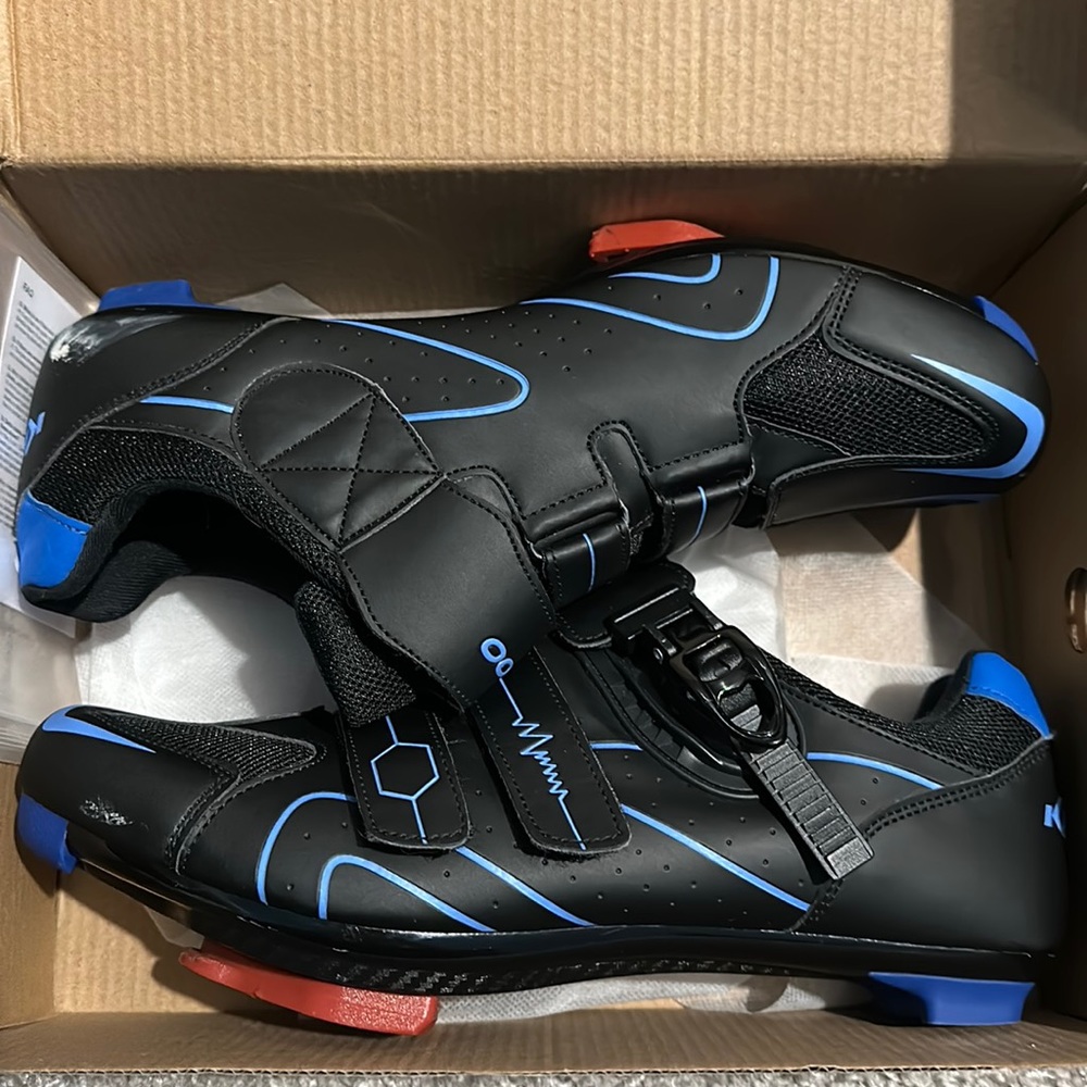 Kescoo Blue and Black Biking Shoes with Removable Cleats